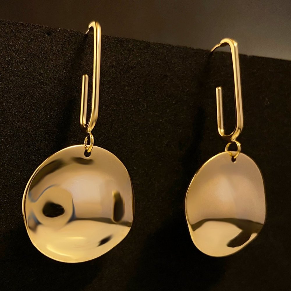 Exquisite Metal Circular Straw Hat Pendant Earrings Gold and Silver